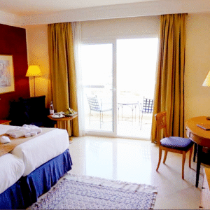 PACKAGE 3: BreakAway Elite Package - £750.00pp (Non Sea View Suite)